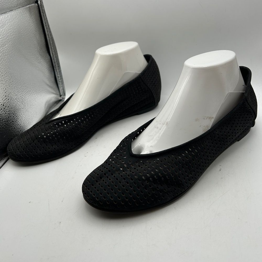 Eileen Fisher Humor Suede Ballet Flats Slip-On Black 9 1/2 perforated leather - Picture 5 of 12